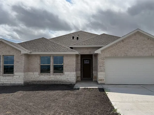 3533 Sahar Lake Dr, Robstown, TX 78380