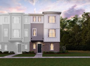 1115 Dock St, Des Plaines, IL 60018