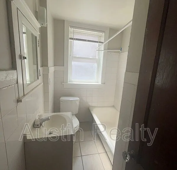 4949 Lindenwood Ave #1 — Photo 6