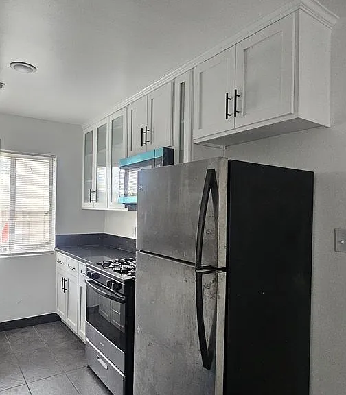 4901 Laurel Canyon Blvd — Photo 6