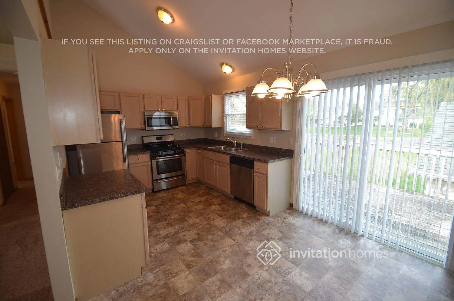 833 N Elmwood Dr Aurora, IL 60506 — Photo 4