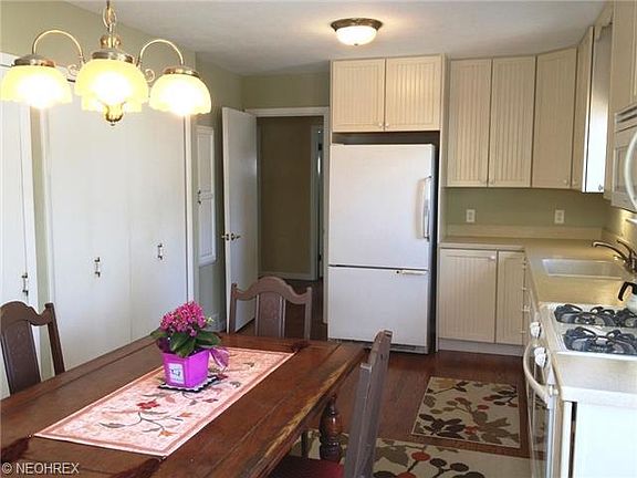 5th image of 1712 Drenik Dr