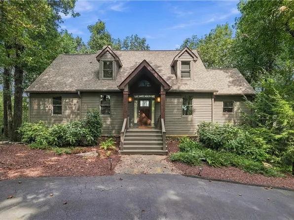 411 Sanderlin Mountain Dr S, Big Canoe, GA 30143