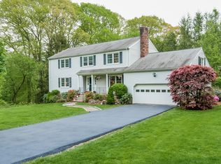 2 W Lake Ct, Norwalk, CT 06850