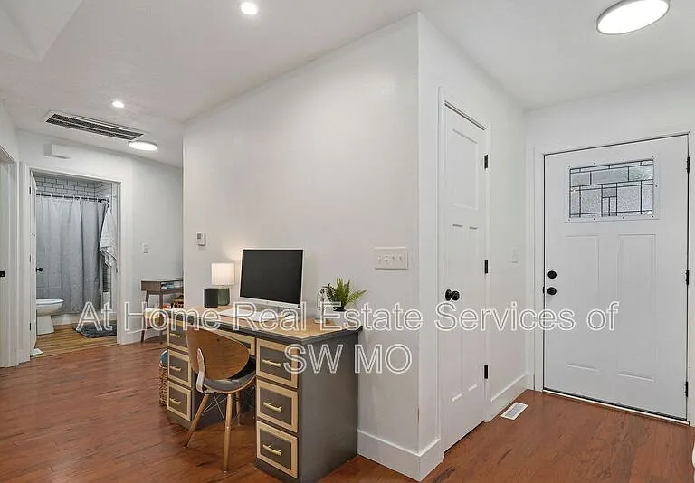 1539 W Rockwood Ct — Photo 3