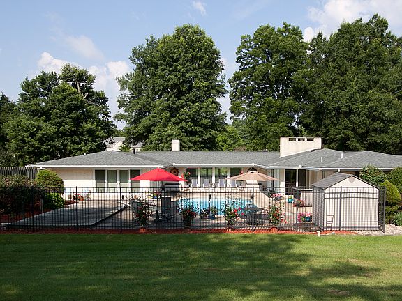 4th image of 11 Stone Creek Park