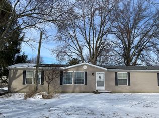 978 Sycamore Rd, Midland, OH 45148