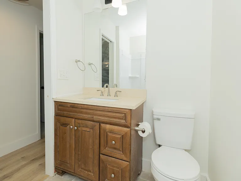 711 Carole Pl — Photo 23