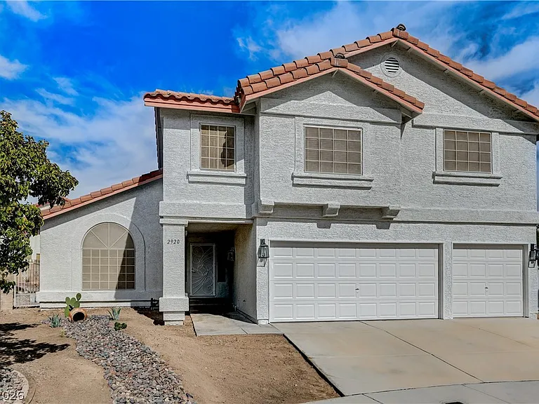 2920 Caressa Ct — Photo 3