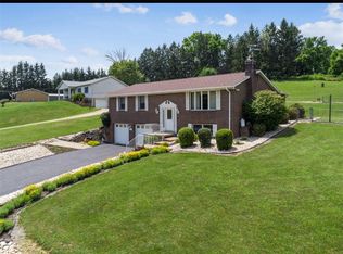 1967 Rostraver Rd, Belle Vernon, PA 15012