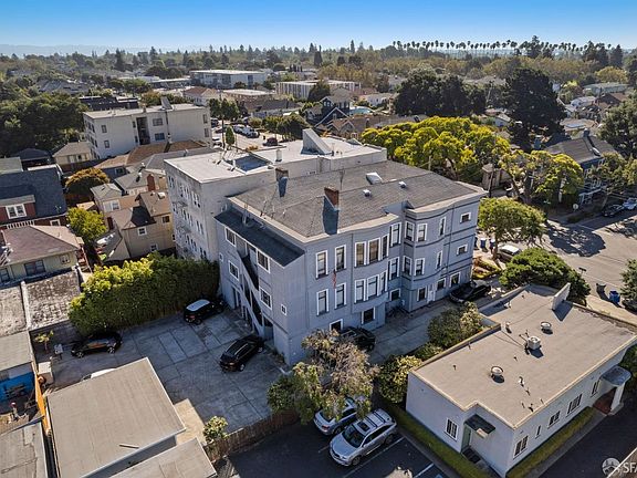 5th image of 739 Santa Clara Ave