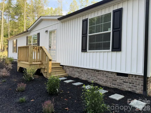 3716 Piney Rd, Morganton, NC 28655