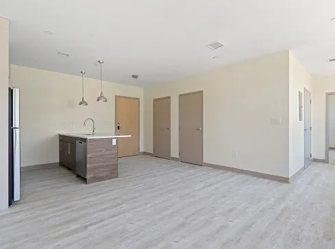 400 Dorchester St #303 — Photo 6