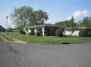 2 Masters Rd, Brick, NJ 08724