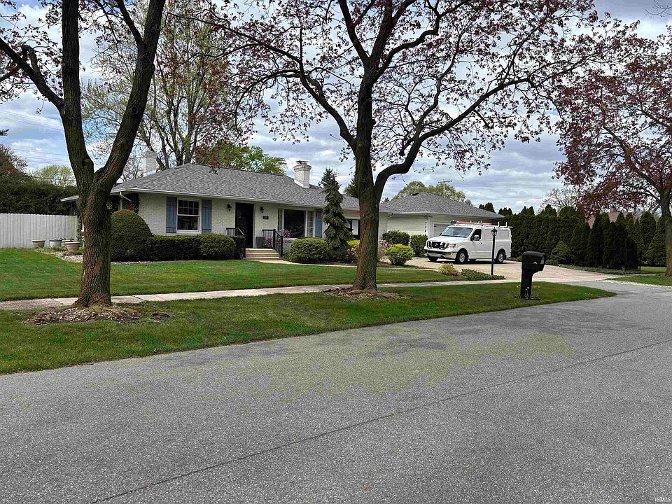 1st image of 123 Superior Blvd