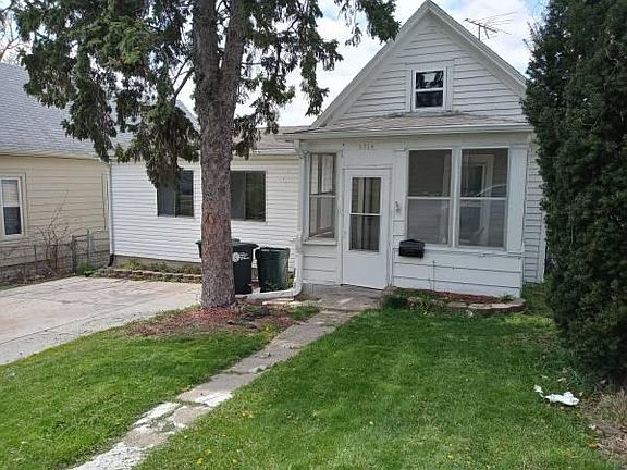 4th image of 5714 S 32nd St
