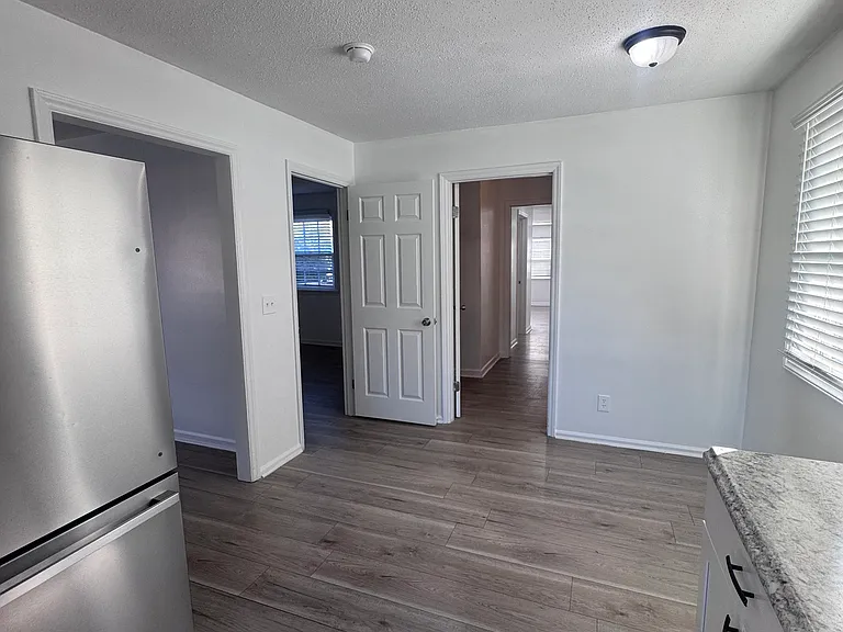 1514 Glenridge Rd — Photo 28