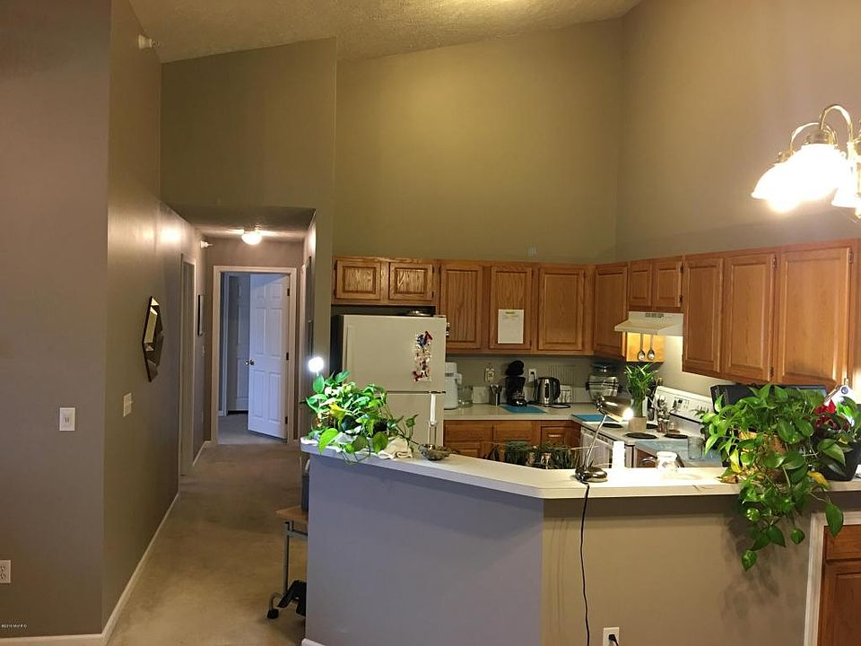 1st image of 6565 Clover Ct SE #199