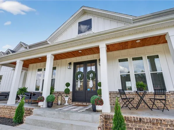 138 Arthur Needham Rd, Pilot Mtn, NC 27041