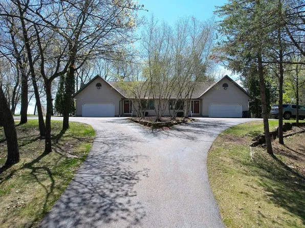 W6176 Horkan Rd, New Lisbon, WI 53950