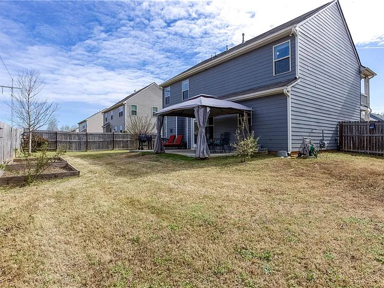 7999 Dawson Ln — Photo 32