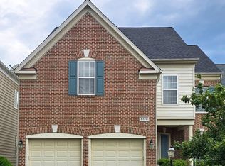 8320 Middle Ruddings Dr, Lorton, VA 22079