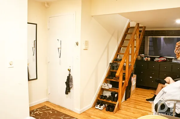 Rented by J Misrahi Realty Corp | media 31