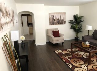 1558 W Howard Ave, Milwaukee, WI 53221