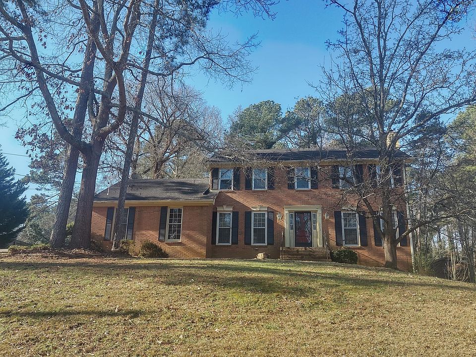 1st image of 704 Village Creek Dr SW