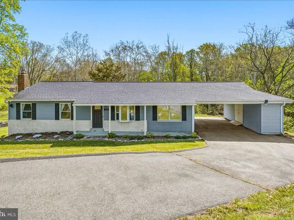 4389 Moleton Dr, Mount Airy, MD 21771