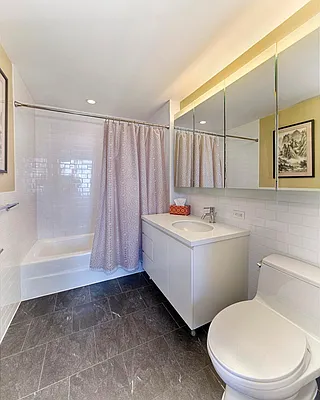 Sold by Keller Williams NYC | media 20