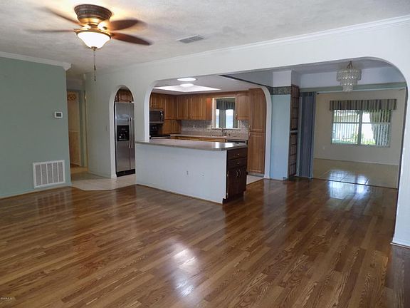 4th image of 10185 SE 175th Ln
