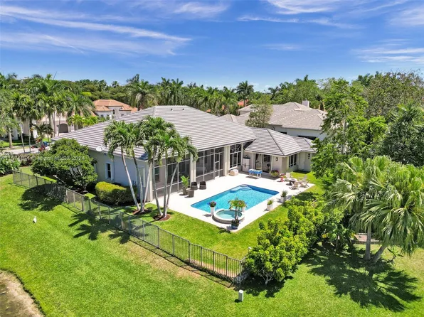 2440 Provence Cir, Fort Lauderdale, FL 33327