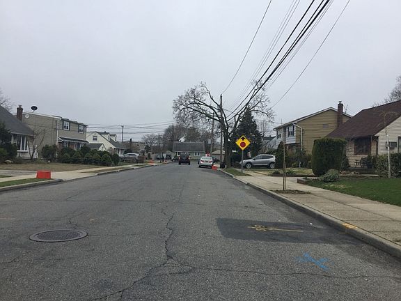 5th image of 702 Dorothea Ln