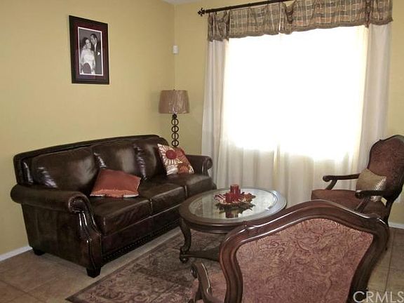 4th image of 26125 Clydesdale Ln
