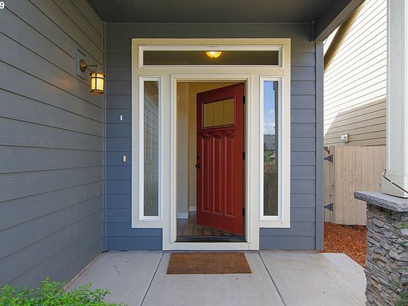 3rd image of 10104 NE 143rd Ave