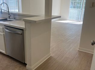 15332 Weddington St APT 6, Van Nuys, CA 91411