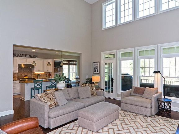 4th image of 12070 Quartermane Cir