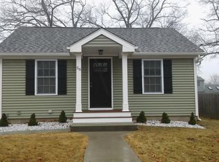 56 Haven St, Warwick, RI 02889