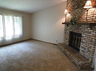 8320 144th St W, Apple Valley, MN 55124