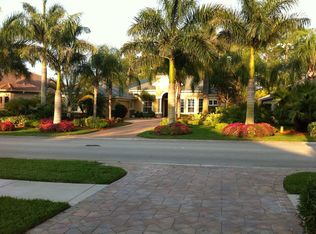 2794 Olde Cypress Dr, Naples, FL 34119