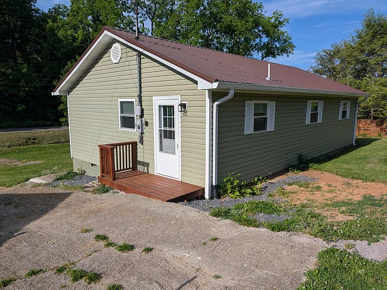 879 Poor Farm Rd — Photo 23