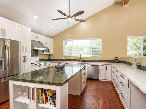 2nd image of 4420 Laurel St #0