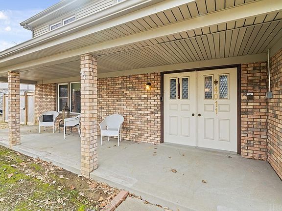 3rd image of 4011 Count Fleet Dr