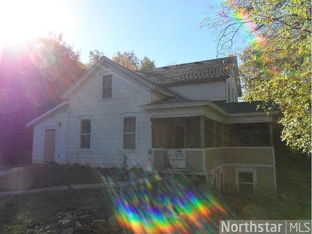 2nd image of 467 Old Cty Rd E East  E