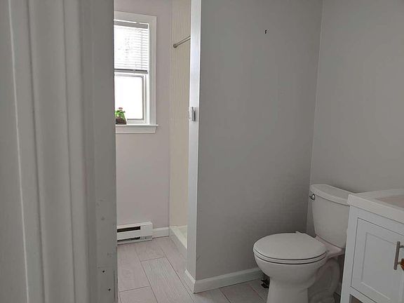 5th image of 83 Whitney St #0