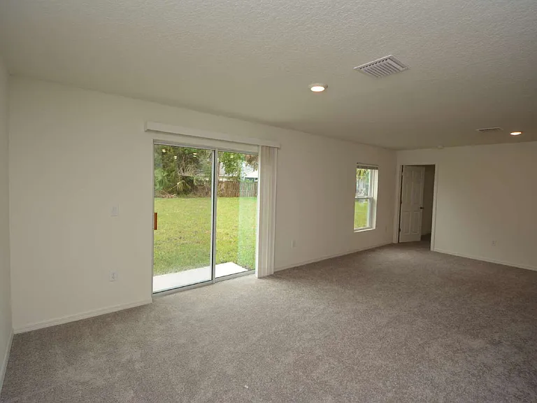 38 Baltimore Ln — Photo 16