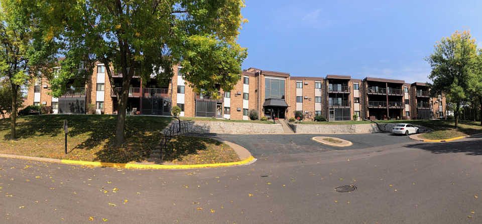 1st image of 2690 Oxford St N APT 215