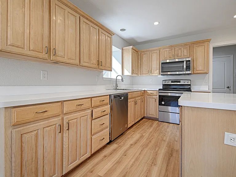 8124 Jolie Dr — Photo 6