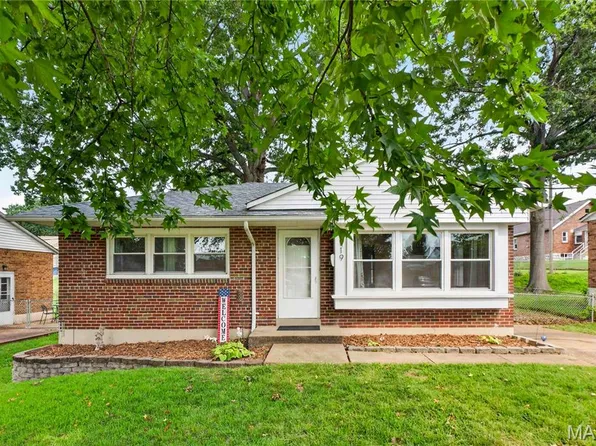 7119 Marwinette Ave, Saint Louis, MO 63116
